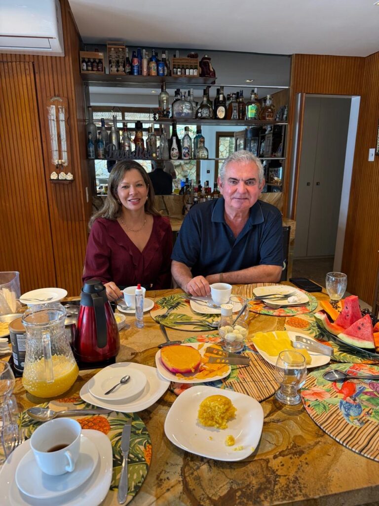 Dra. Márcia Meireles realiza encontro institucional em Salvador para alinhamento de sua pré-candidatura